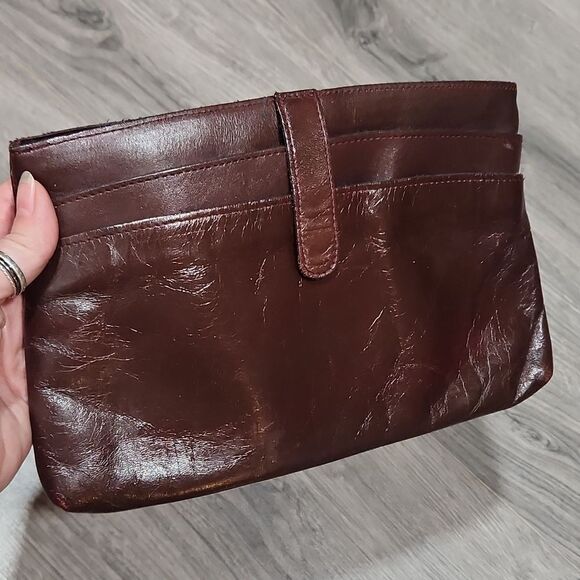 GUC Vintage Maroon Medium Leather Clutch - Picture 10 of 10